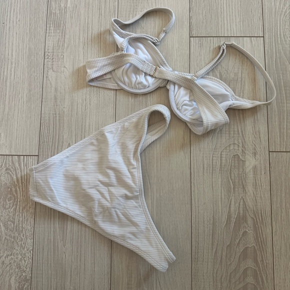 White Ribbed Bikini Set - Picture 4 of 4